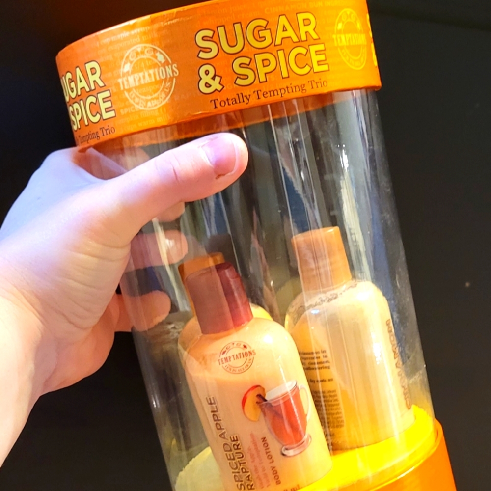 Bath & Body Works Temptations lotion set SEALED Cinnamon Bun Heaven